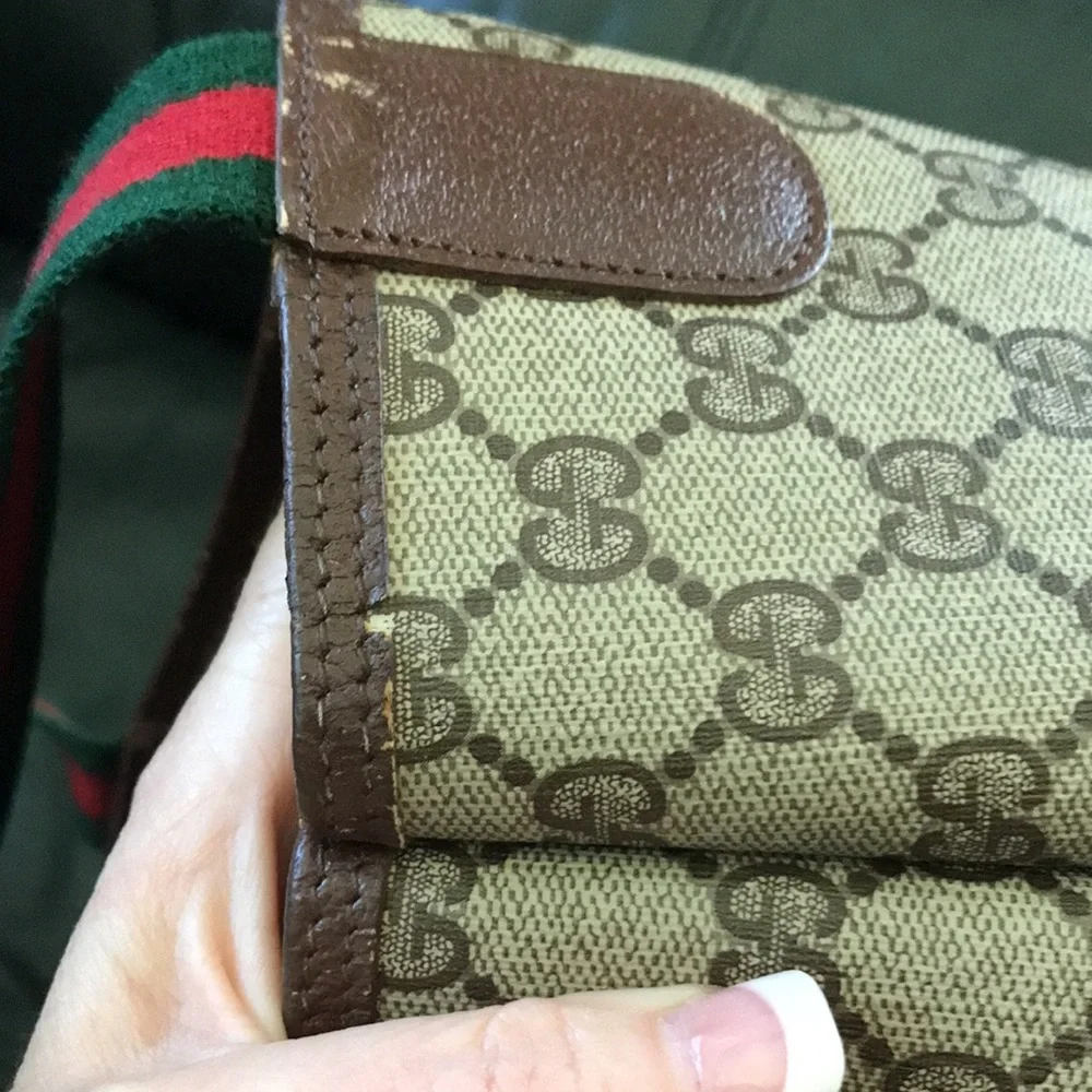 ⭐️Host Pick⭐️ VINTAGE GUCCI TOTE BAG - Picture 15 of 16